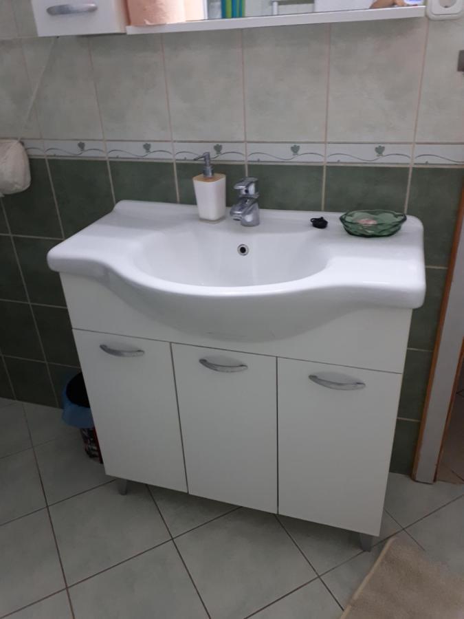 Magdolna Vendeghaz Maganszallashely Ecs Ngoại thất bức ảnh